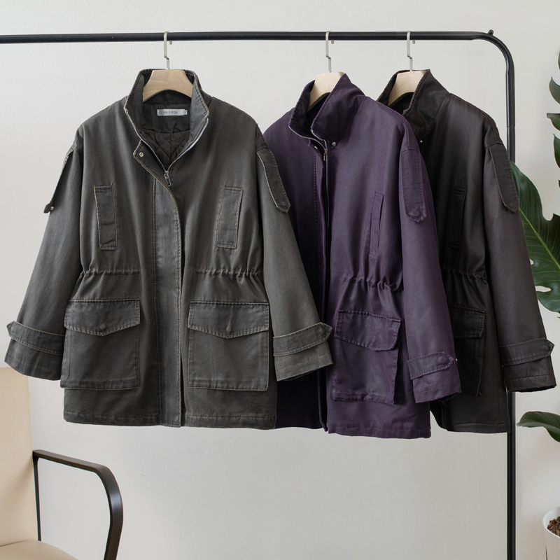 Winter Clothing Trends 2026 - جاكيت نسائي كاجوال عتيق الطراز بخصر