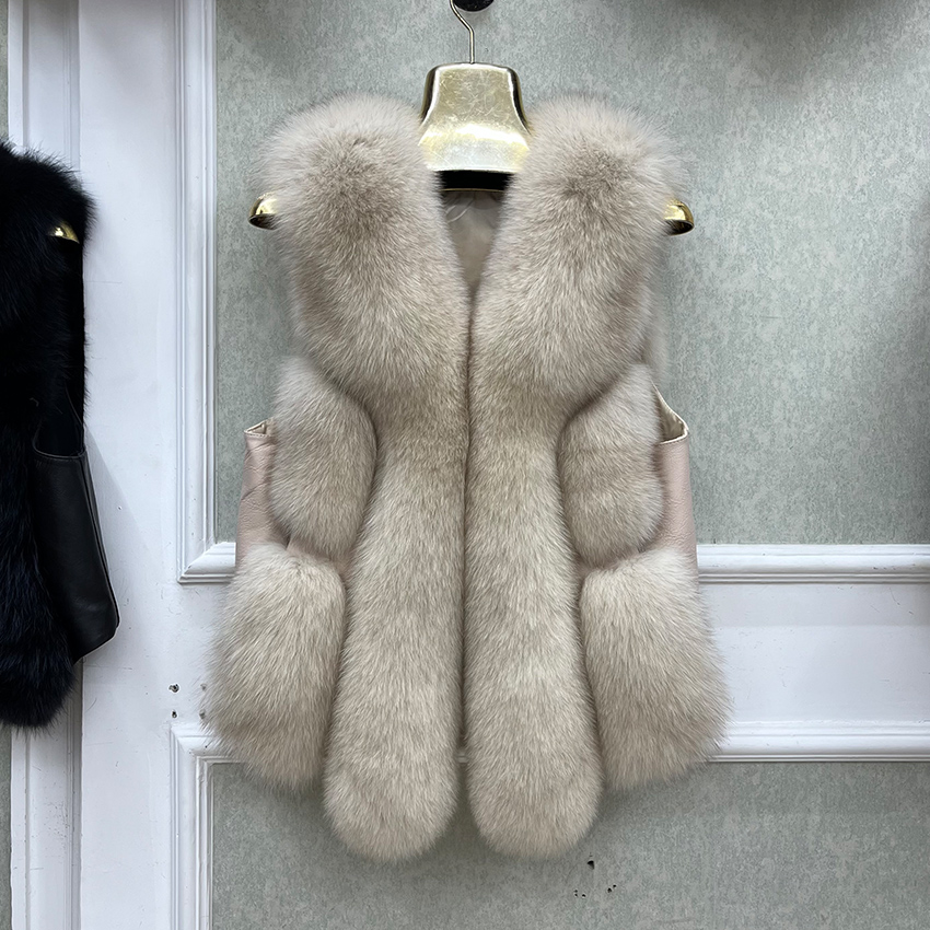 Winter Clothing Trends 2026 - معطف نسائي دافئ جديد لخريف وشتاء