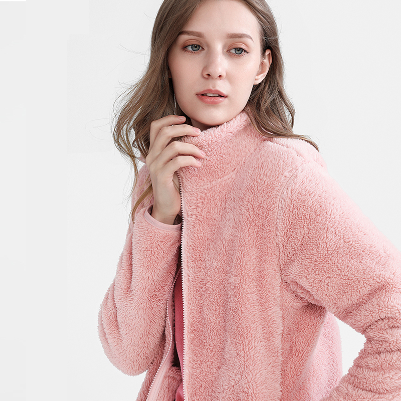 الجمل الذهبي سترات صوفية زائد  - مراجعة Winter Clothing Trends 2026 وسعره