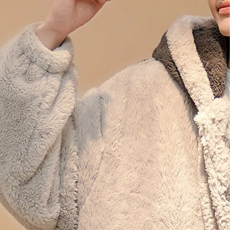 قطعة واحدة لوفي البشكير أنيمي  - مراجعة Winter Clothing Anime وسعره