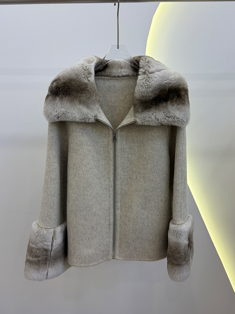 معطف شتوي نسائي 2026 من الصوف  - مراجعة Winter Clothing Trends 2026 وسعره